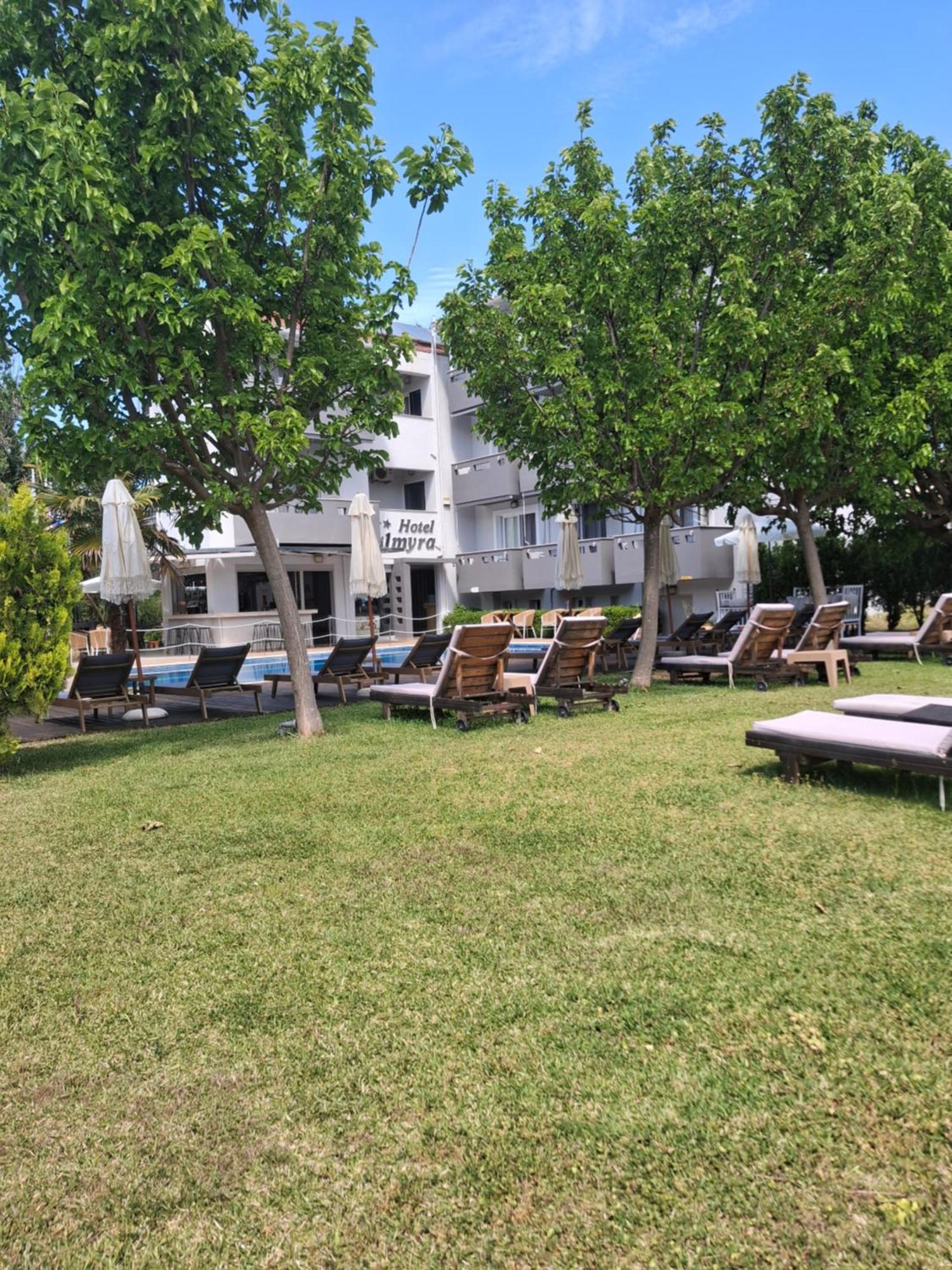 Palmyra Hotel Nidhrion Exteriör bild