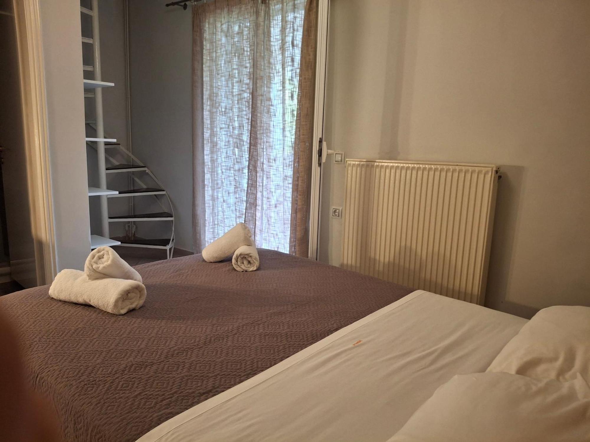 Palmyra Hotel Nidhrion Rum bild